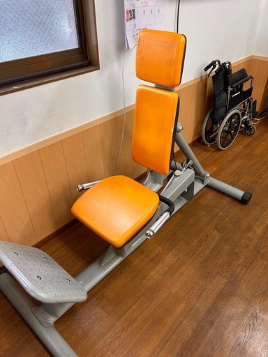 デイサービスで使う油圧式マシンです。