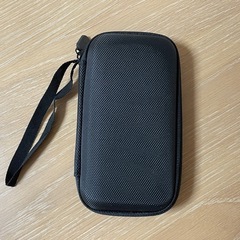 小型　ハードシェルキャリングケース　入れもの　耐衝撃　電子機器収納ケース　　の画像