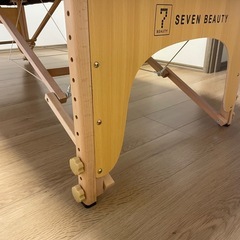【新品・未使用】施術ベッドの画像