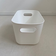 無印良品風 プラスチック製収納ケース×８点の画像