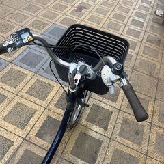 配達可能　BRIDGESTONE 三輪電動自転車　バッテリー充電器付の画像