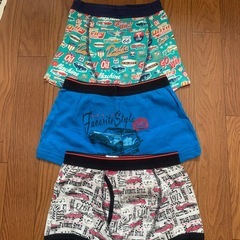 男の子用ボクサーパンツほぼ未使用の画像