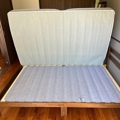【ニトリ】セミダブルベッドの画像