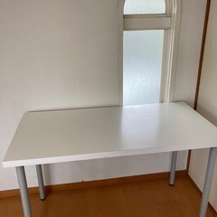 IKEAテーブルの画像