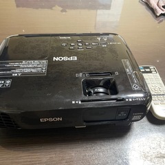 EPSONロールススクリーン80インチの画像