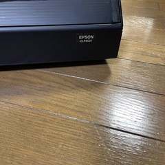 EPSONロールススクリーン80インチの画像