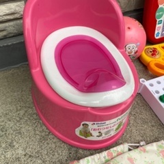 おもちゃ類、練習用おまる、オムツ替えシートなど(1〜3才さんくらい)の画像