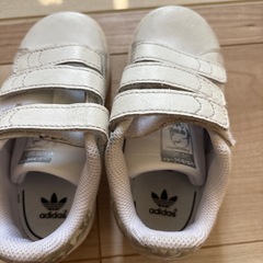 adidas スタンスミス キッズ15cmの画像