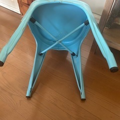ヴィンテージ　シャビーなスタッキングスチールチェア　2脚セットの画像