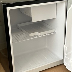 【お譲り先決定しました！】2025年製！MAXZEN 1ドア冷蔵庫！2ヶ月使用しました！の画像