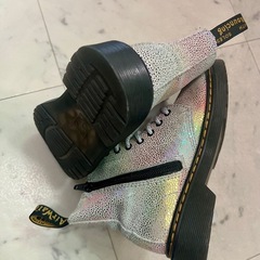 Dr.Martens ドクターマーチン キッズ ブーツ レインボーカラー サイズ18cm(UK11）箱無しの画像