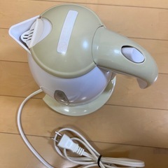 【中古】電気ケトル 1.0ℓ ライトベージュ ｱｲﾘｽｵｰﾔﾏ EDK-1000の画像