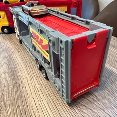 トミカ　キャリアカー　セットの画像