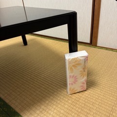 ガラステーブルの画像