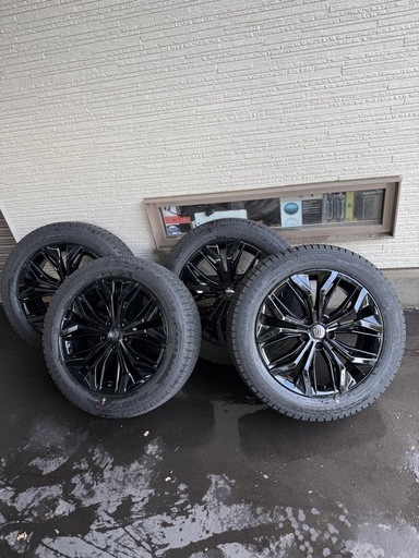 トヨタ 新型クラウン系　純正19インチアルミホイールとスタッドレスセット  黒塗装品