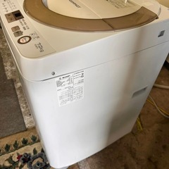 0961  17年洗濯機7kg(配送、設置)無料！❗️の画像