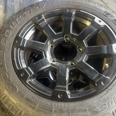 ジムニー　jb23 ホイールとタイヤの画像