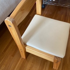 子ども用　テーブル　椅子セットの画像