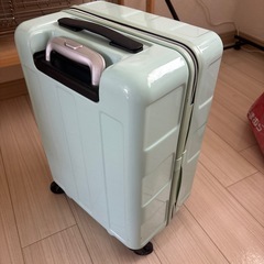 キャリーケースの画像