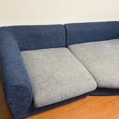 4人がけソファ 幅広 クッション付きの画像