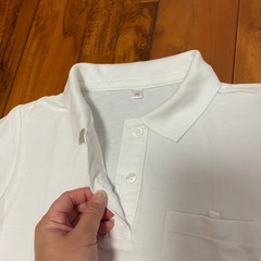 白ポロシャツ  式服の画像