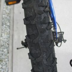E533★11800円★整備済み 中古ジュニアマウンテン自転車 【24インチ　青 】 の画像