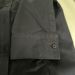取引中黒　ブラウスの画像