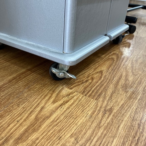 ロボット型木製収納　キズ有り　木製　グレー【取りに来れる方限定】