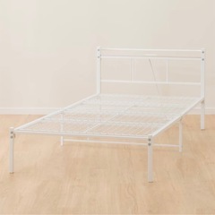 ニトリパイプベッド・中古の画像