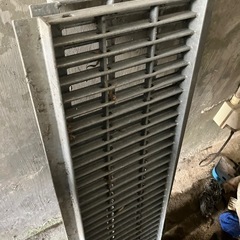グレーチング蓋 フタ 溝蓋 側溝蓋 規格 並目 プレーンタイプ 溝幅300サイズ用 の画像