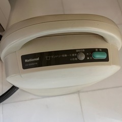 無料！パナソニック 98年製 National 除湿機の画像