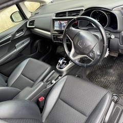 フィット　FIT ハイブリッド　4wd gp6 車検ありの画像