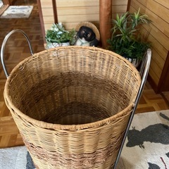 竹製　ランドリー籠の画像