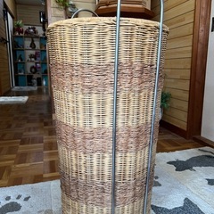 竹製　ランドリー籠の画像