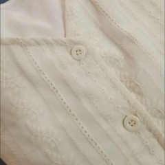 ナチュラルテイストのジャカード半袖シャツの画像