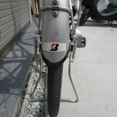 E541★限定特価　整備済み★ブリヂストン　ラクロス★ 中古自転車 【27インチ　シルバー　ベルト】の画像