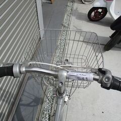 E541★限定特価　整備済み★ブリヂストン　ラクロス★ 中古自転車 【27インチ　シルバー　ベルト】の画像