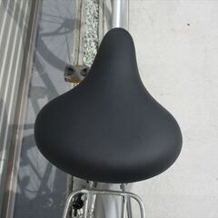 E541★限定特価　整備済み★ブリヂストン　ラクロス★ 中古自転車 【27インチ　シルバー　ベルト】の画像