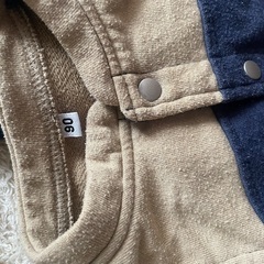 80〜95サイズ　ベスト3着の画像