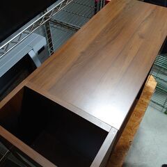 ソファ サイド デザイン テーブルの画像