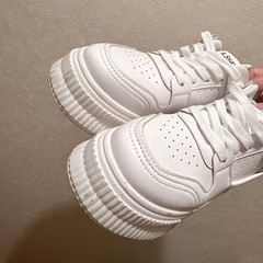 厚底スニーカー　23.5の画像