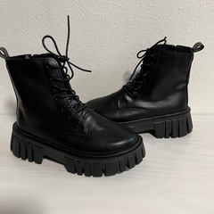 厚底ショートブーツ サイズ38 約24cmの画像