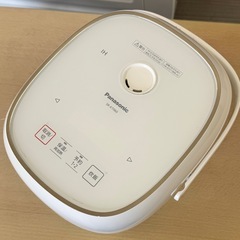 【超美品‼️】パナソニック 2021年製 3.5合炊きIH炊飯器 炊飯ジャー 備長炭釜 ガラスパネル ホワイト♪の画像
