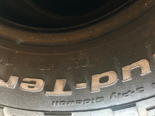 285 75R16ランクルなどMTタイヤ
