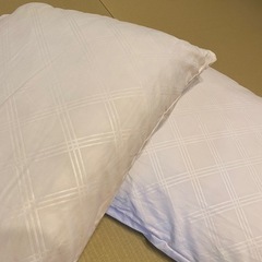 枕　分厚め 2個セット　ほぼ未使用の画像