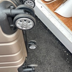 無料　スーツケースの画像