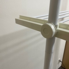 洗濯機上の突っ張りの画像