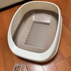 デオトイレ 猫用トイレ本体 ハーフカバー シルキーホワイト（開封のみ未使用）の画像