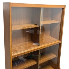無料 0円 本棚 ガラス戸棚 ブックシェルフ 飾り棚 収納家具 お譲りします 中古品■ジモティ姫路の画像