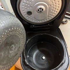 炊飯器の画像